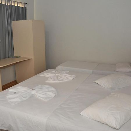 Villas Hotel - Hotel Economico Алта-Флореста Екстер'єр фото